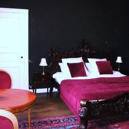 Chateau De Puybelliard בית כפרי *